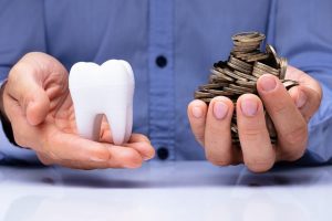 Dentistas: como evitar problemas financeiros com um controle de contas